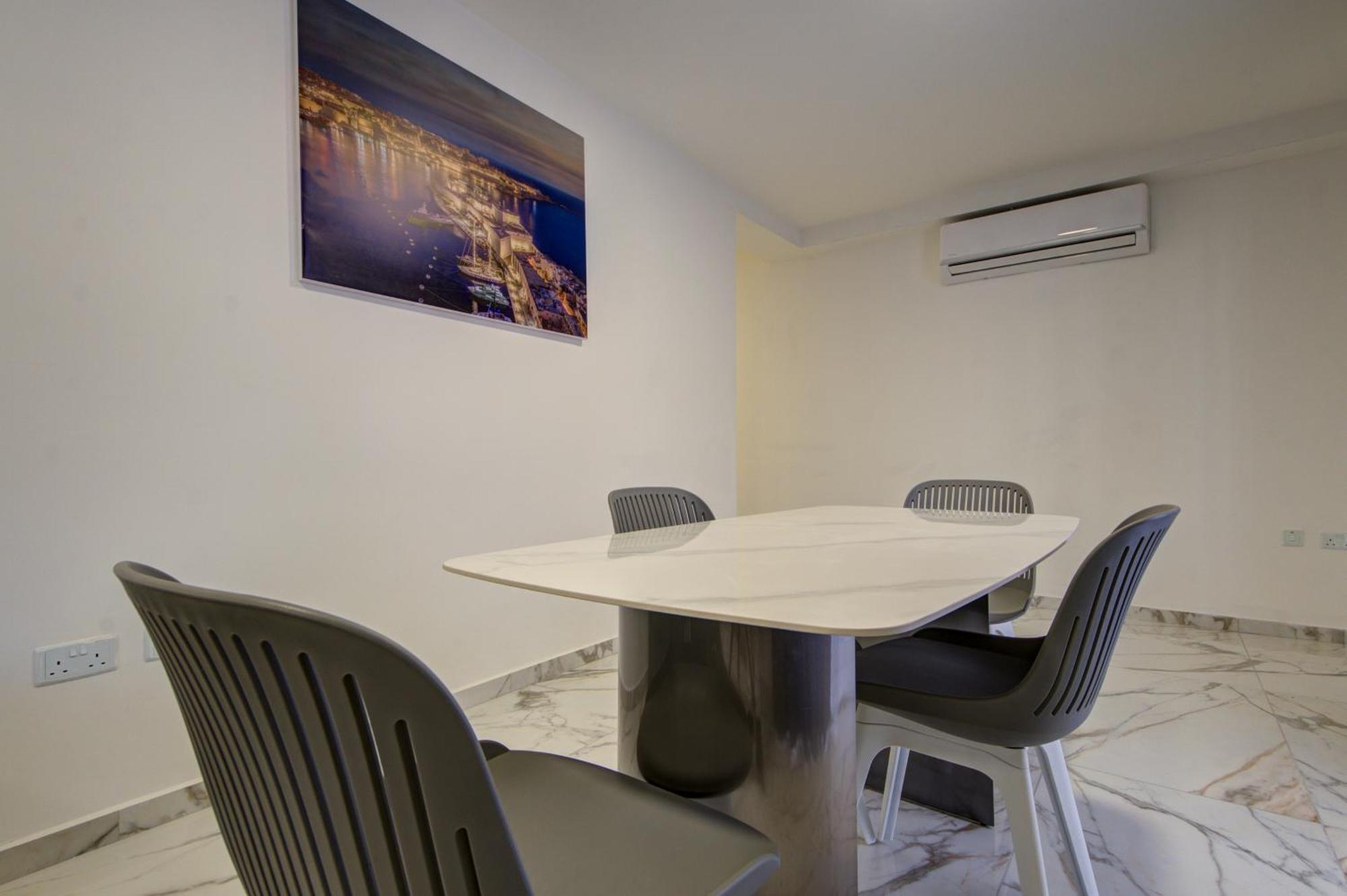 The St Pauls Bay Escape Suites By 360 Estates St. Paul's Bay Exteriör bild